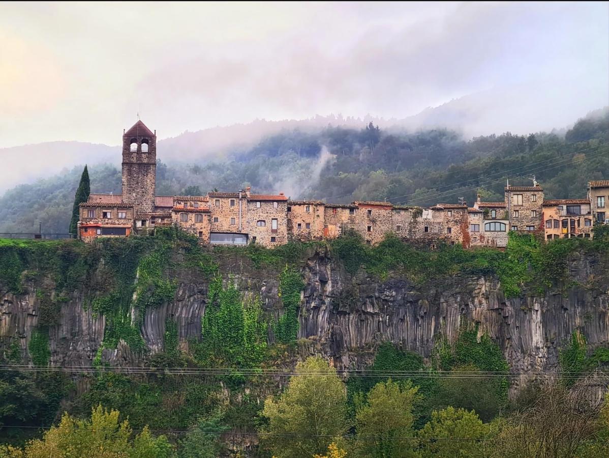 Harveys Homestay - Adults Only Mieres  Exteriör bild