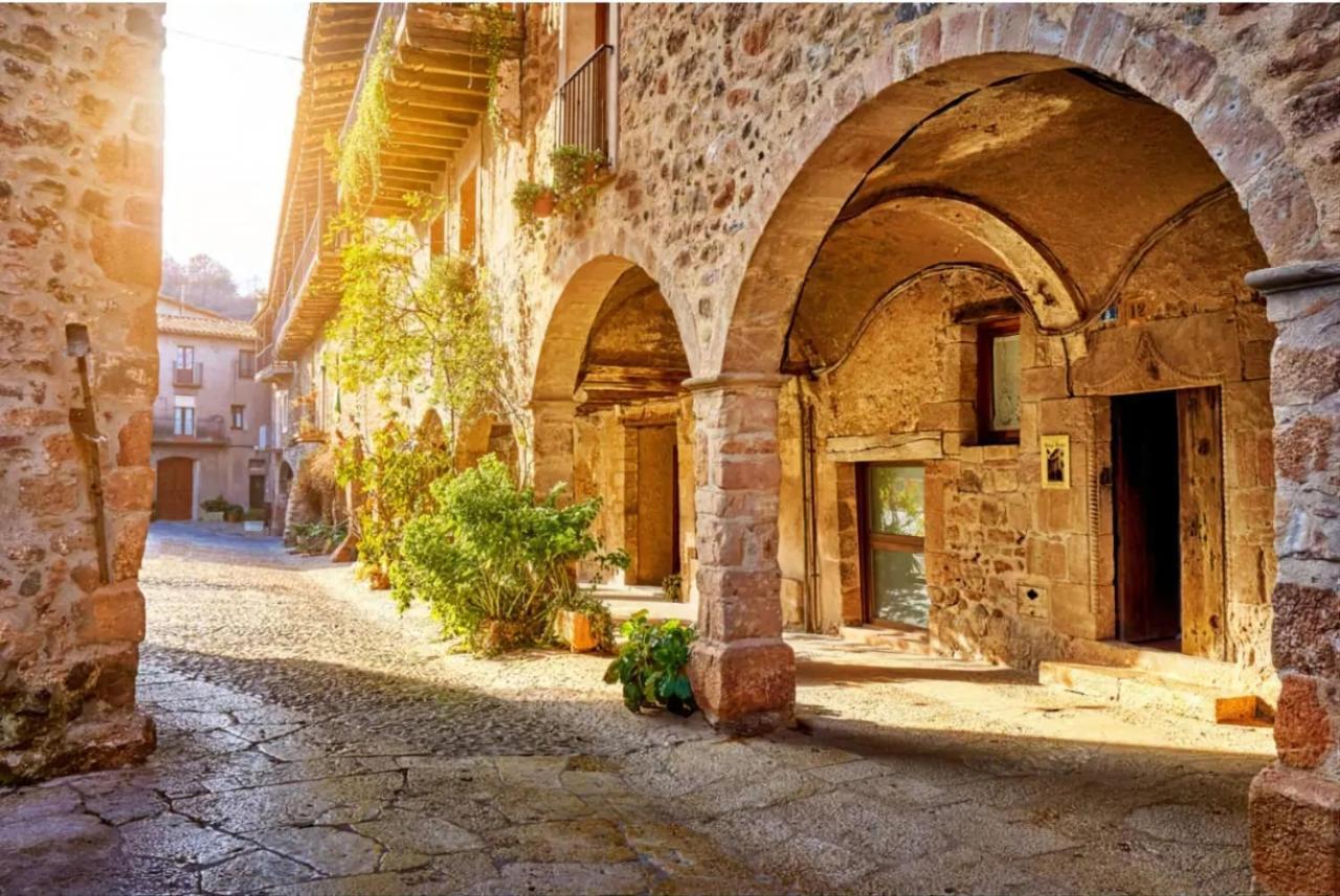 Harveys Homestay - Adults Only Mieres  Exteriör bild